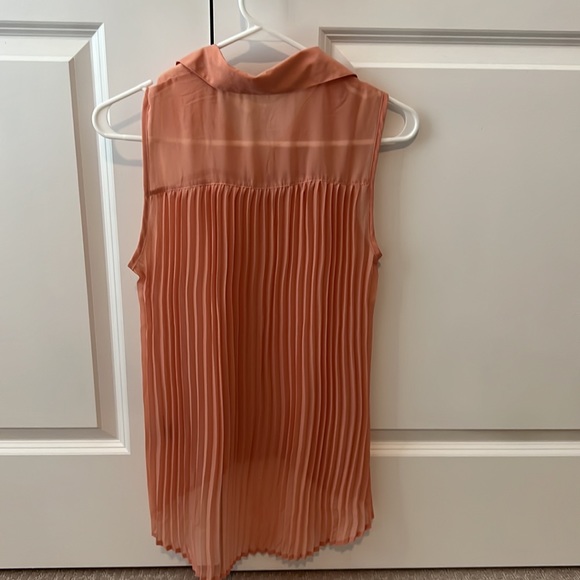 Edge, Small, Salmon long shirt, sleeveless, button down, work a few times. - Picture 3 of 5